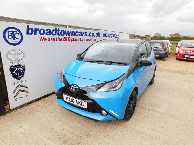View TOYOTA AYGO 1.0 VVT-i x-cite