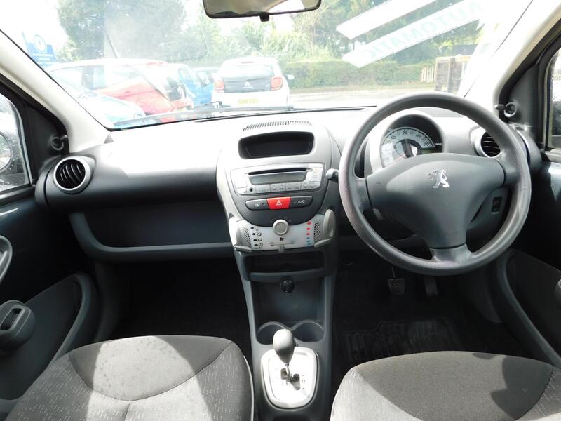 PEUGEOT 107