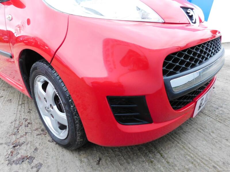 PEUGEOT 107