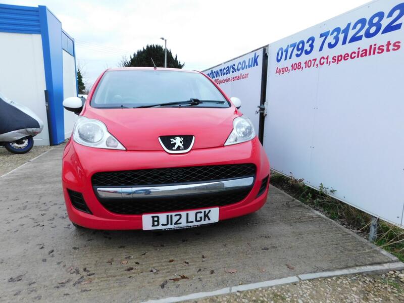 PEUGEOT 107
