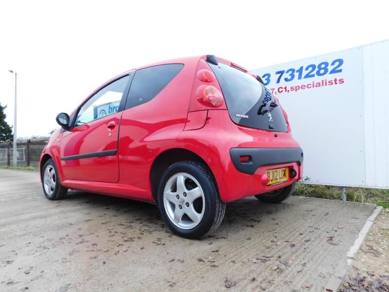 PEUGEOT 107