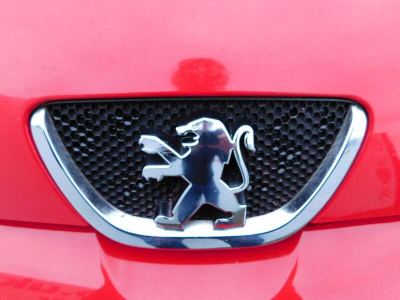 PEUGEOT 107