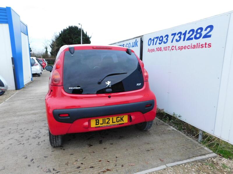 PEUGEOT 107
